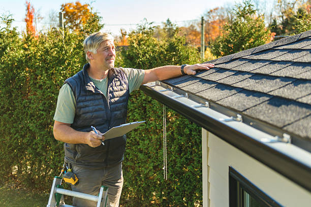 Professional Roofing technician working in Montague, CA